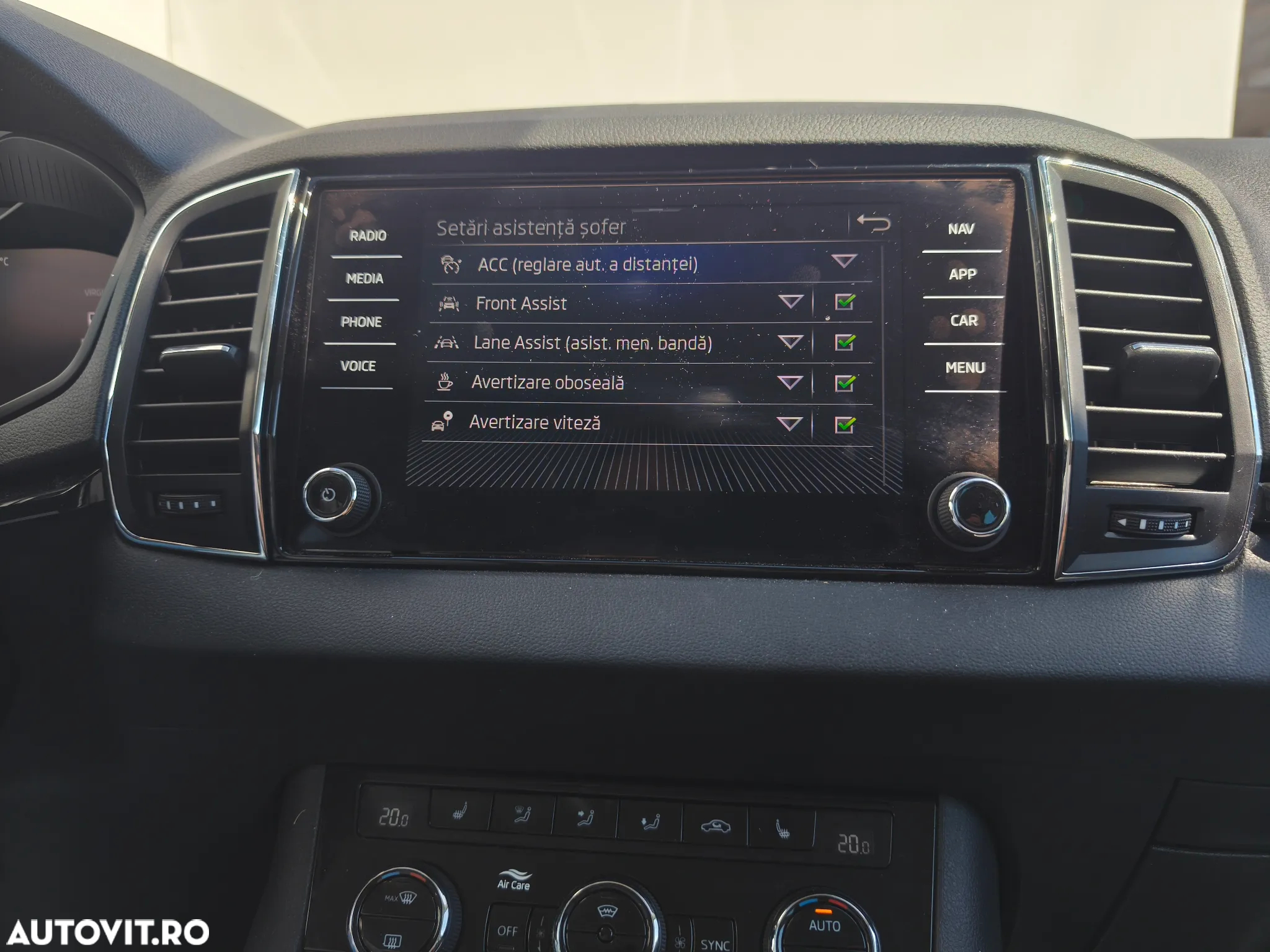Skoda Karoq 1.5 TSI DSG Selection - 16