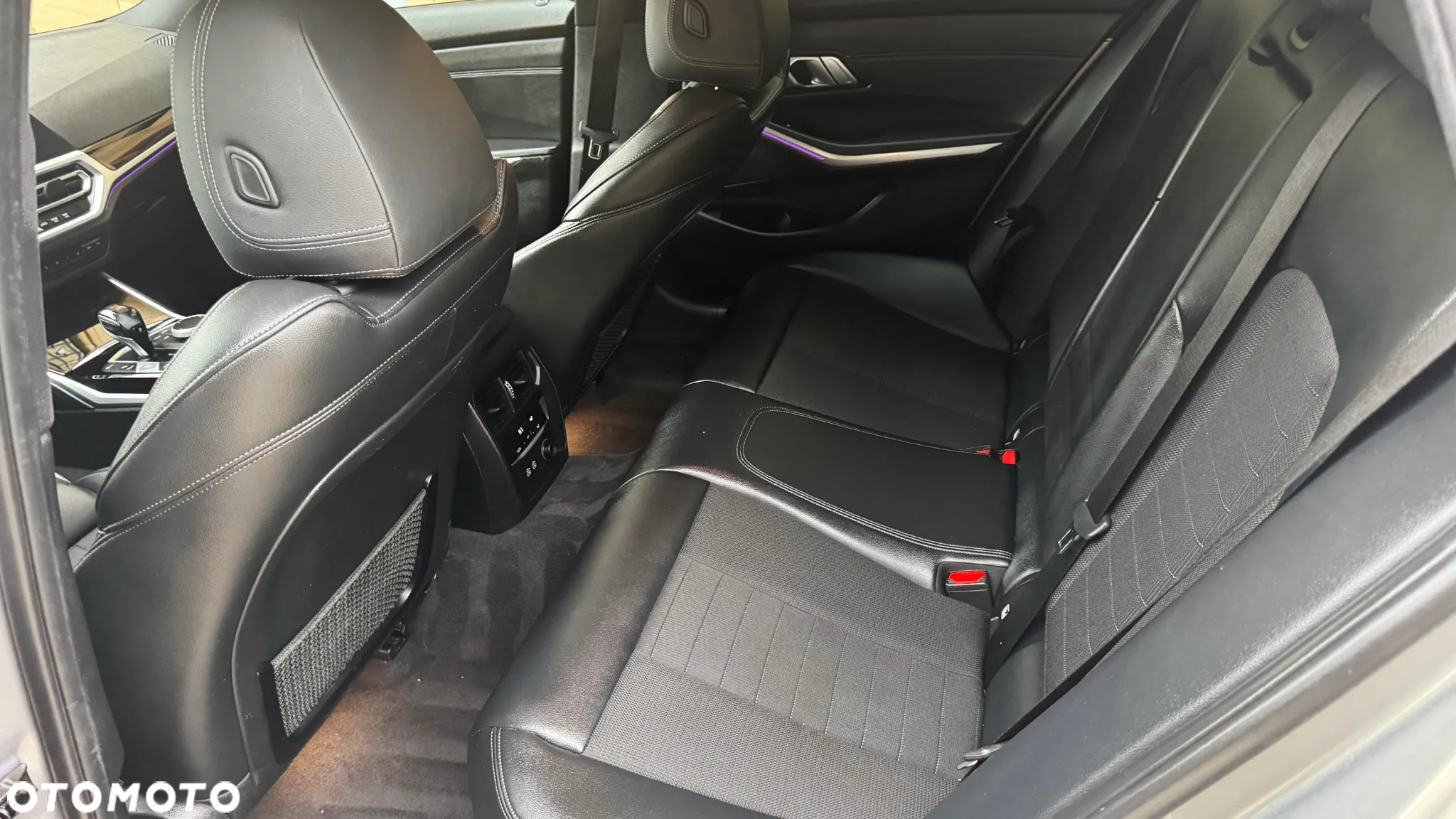 BMW Seria 3 330i Sport Line sport - 22