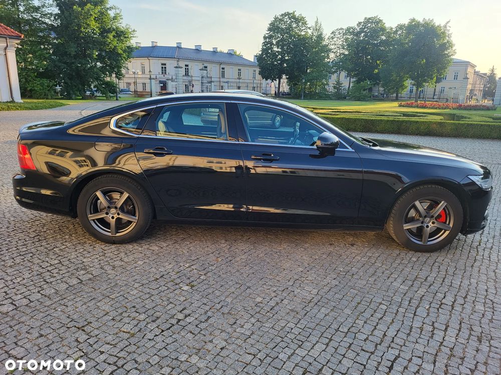 Volvo S90 D5 AWD Momentum - 4