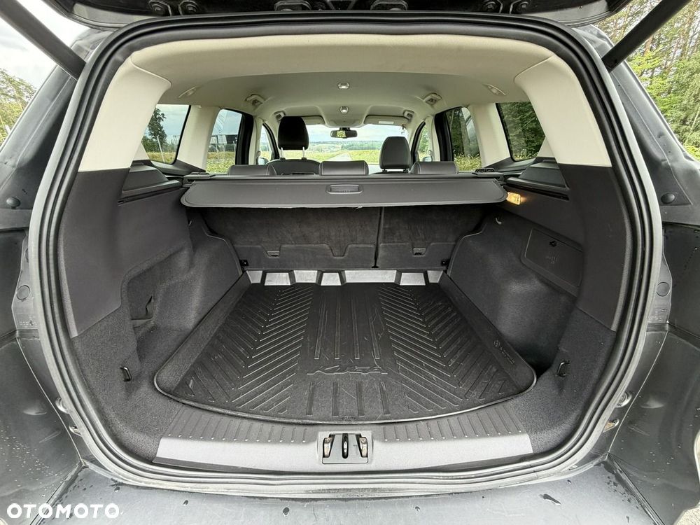 Ford Kuga - 14
