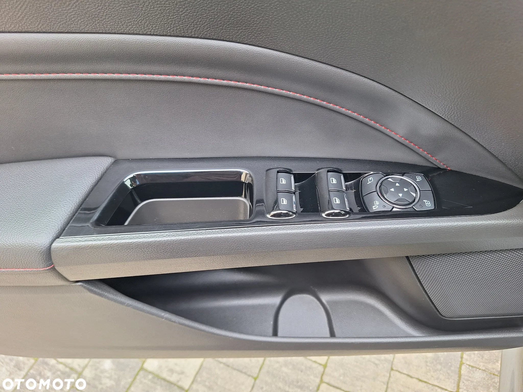Ford Mondeo 2.0 EcoBlue ST-Line - 27