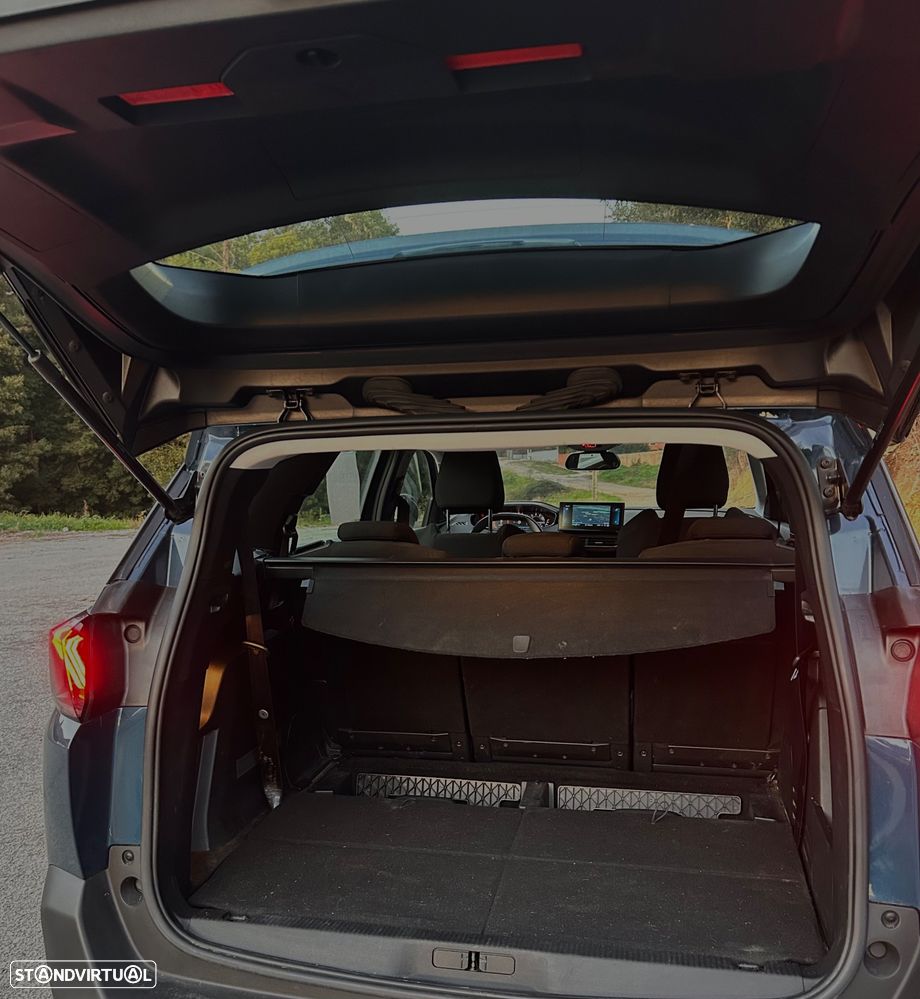 Peugeot 5008 - 8
