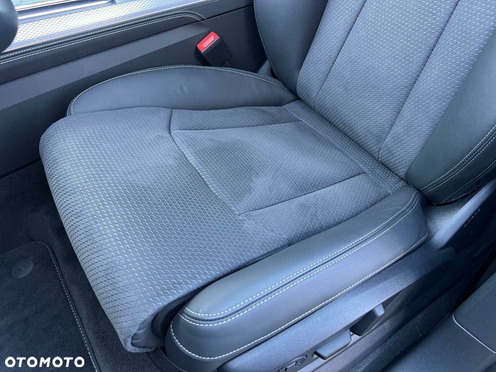 Audi Q8 TFSI e PHEV 360 kW Quattro Tiptronic - 13