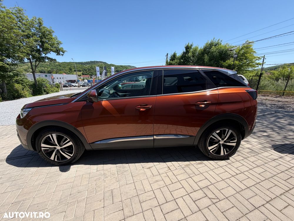 Peugeot 3008 1.2 PureTech Turbo S&S EAT6 GT-Line - 23