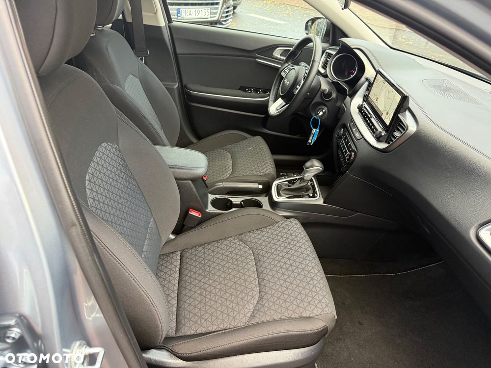 Kia Ceed 1.5 T-GDI DCT7 OPF Vision - 10