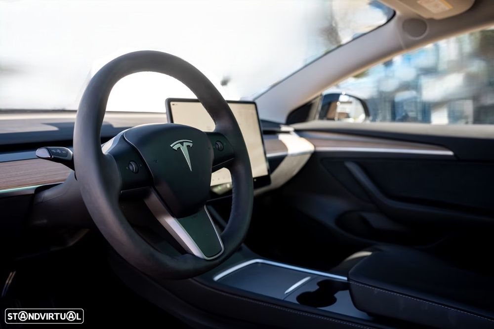 Tesla Model 3 Long Range Tração Traseira - 5