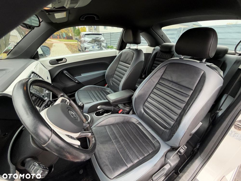 Volkswagen Beetle 1.6 TDI DPF Blue Motion Technologie Fender Edition - 10