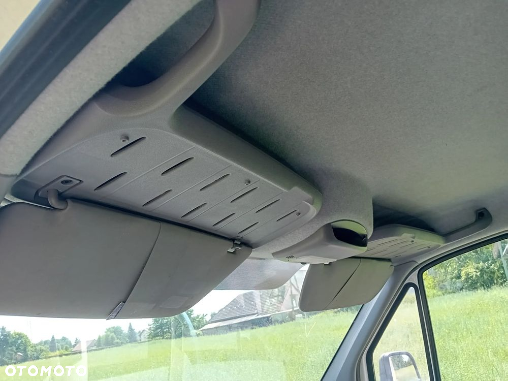 Volkswagen Crafter - 11