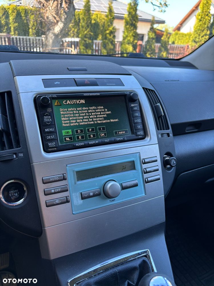 Toyota Corolla Verso 1.8 Sportschau Edition - 8