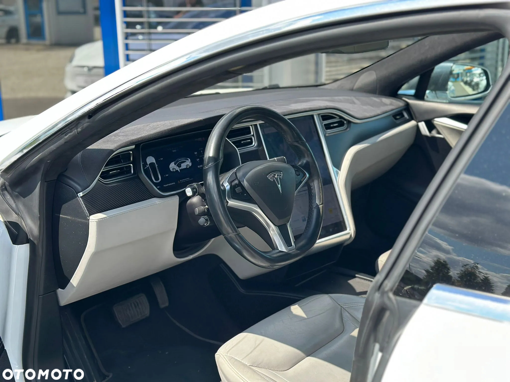 Tesla Model S 90 D - 9