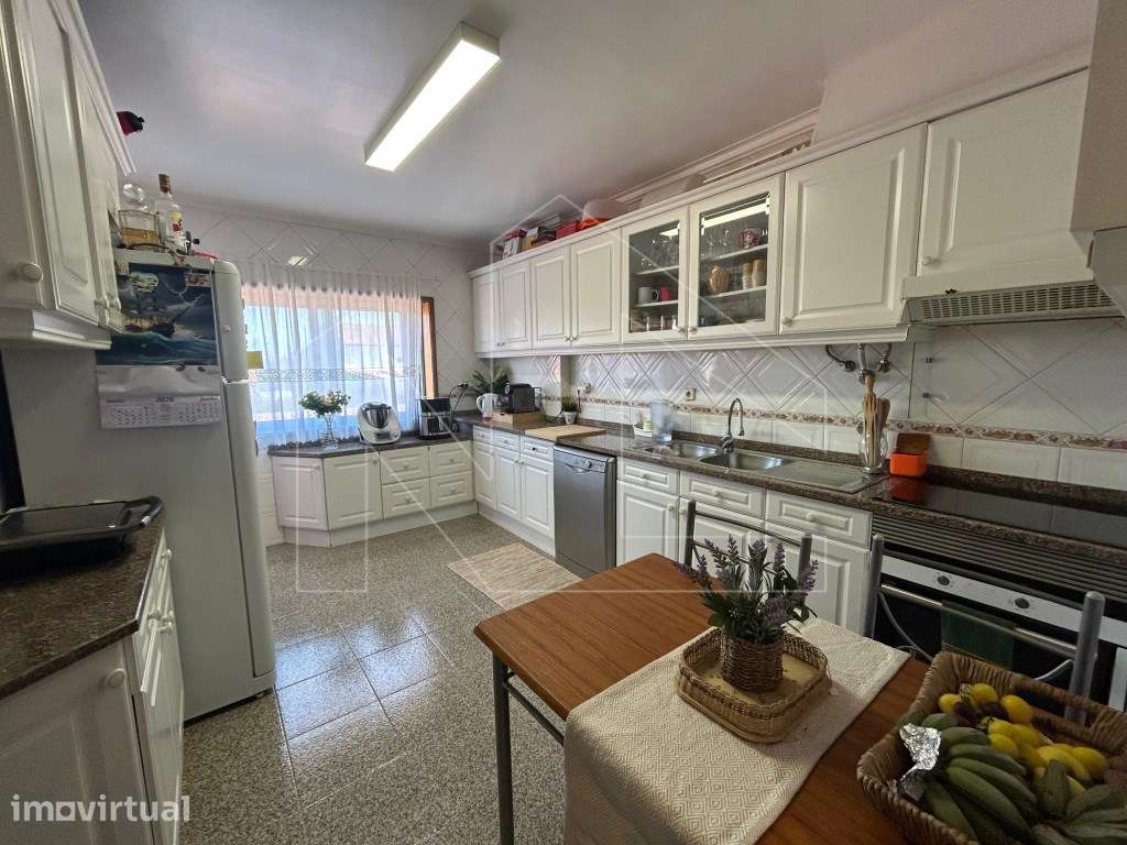 T3 DUPLEX COM GARAGEM FECHADA | EXCELENTE EXPOSIÇÃO SOLAR | ÍLHAVO - Grande imagem: 2/21