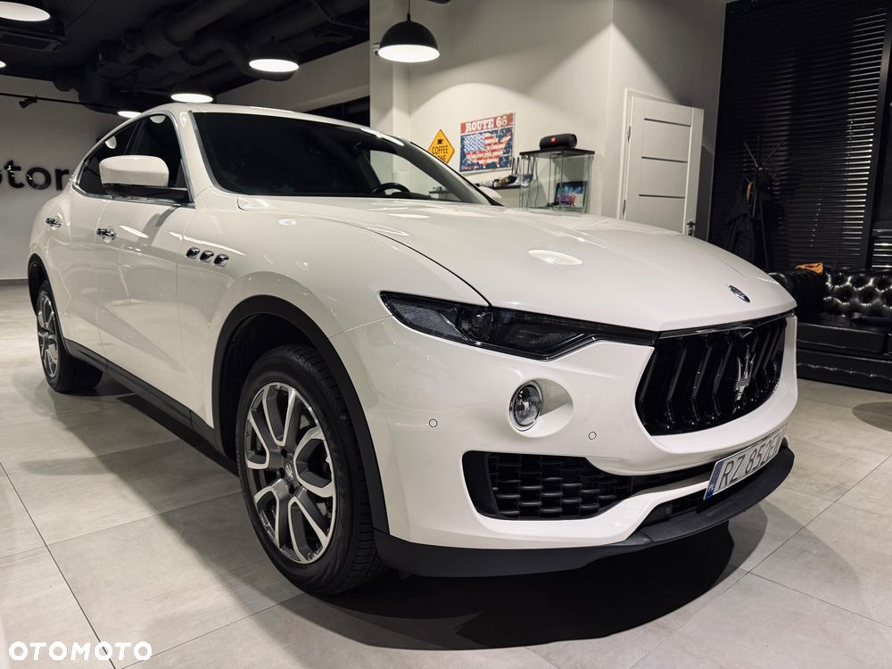 Maserati Levante - 3