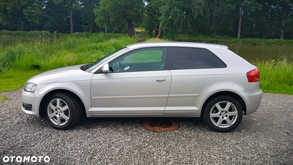 Audi A3 3-drzwiowe 1.6 S line Sportpaket (plus) - 5