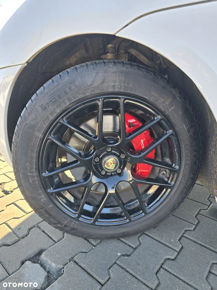 Porsche Macan Turbo - 21