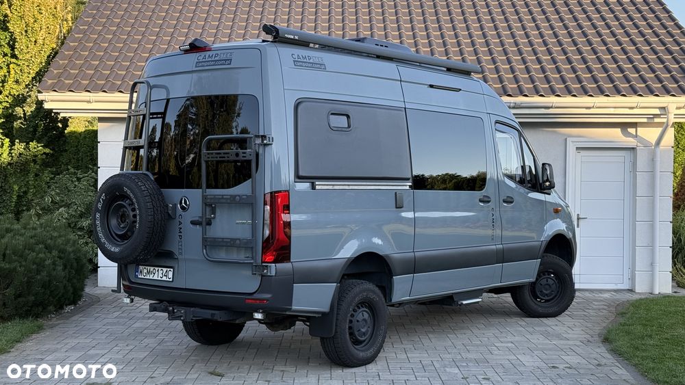 Mercedes-Benz Sprinter - 2