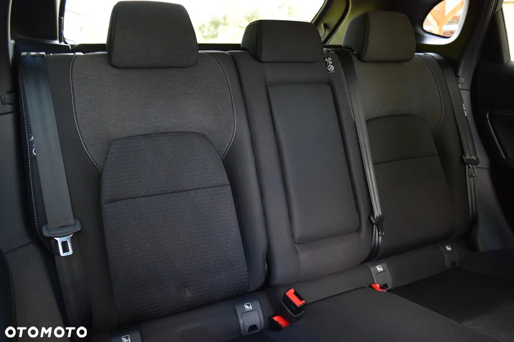 Nissan Qashqai 1.3 DIG-T N-Connecta - 30