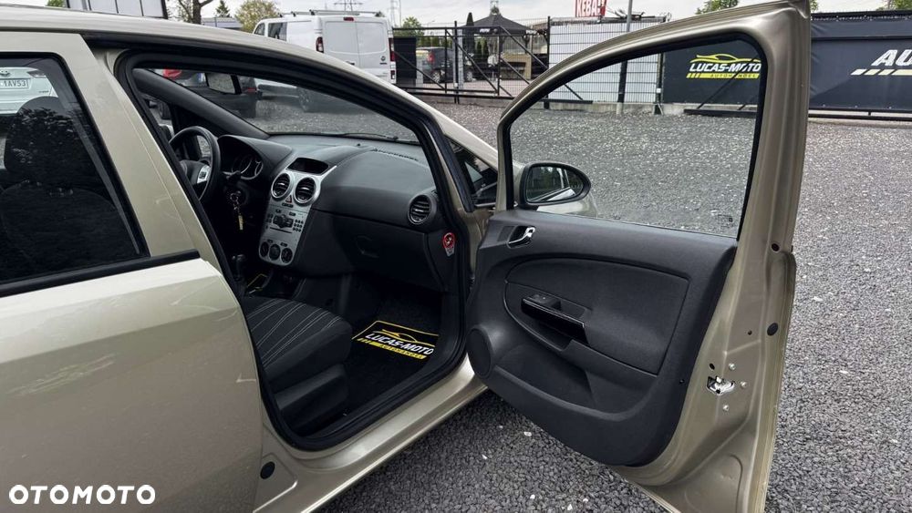 Opel Corsa - 22