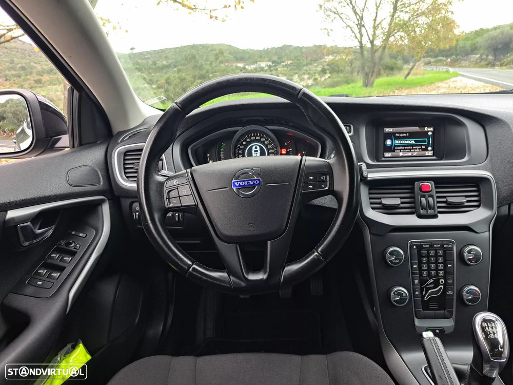 Volvo V40 D2 Kinetic - 17