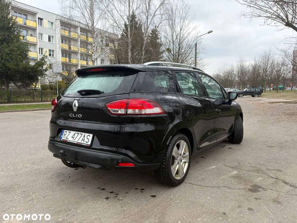 Renault Clio - 6