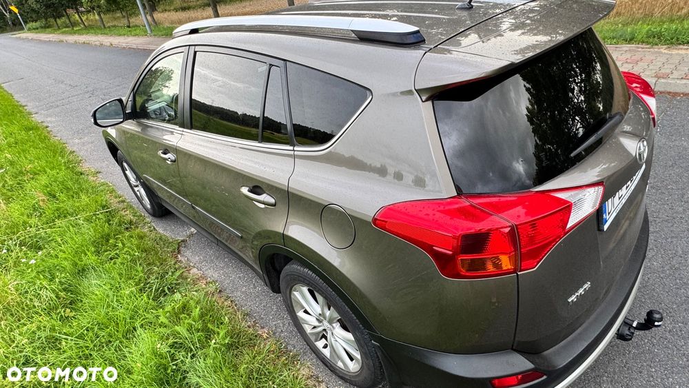 Toyota RAV4 2.0 Premium - 13