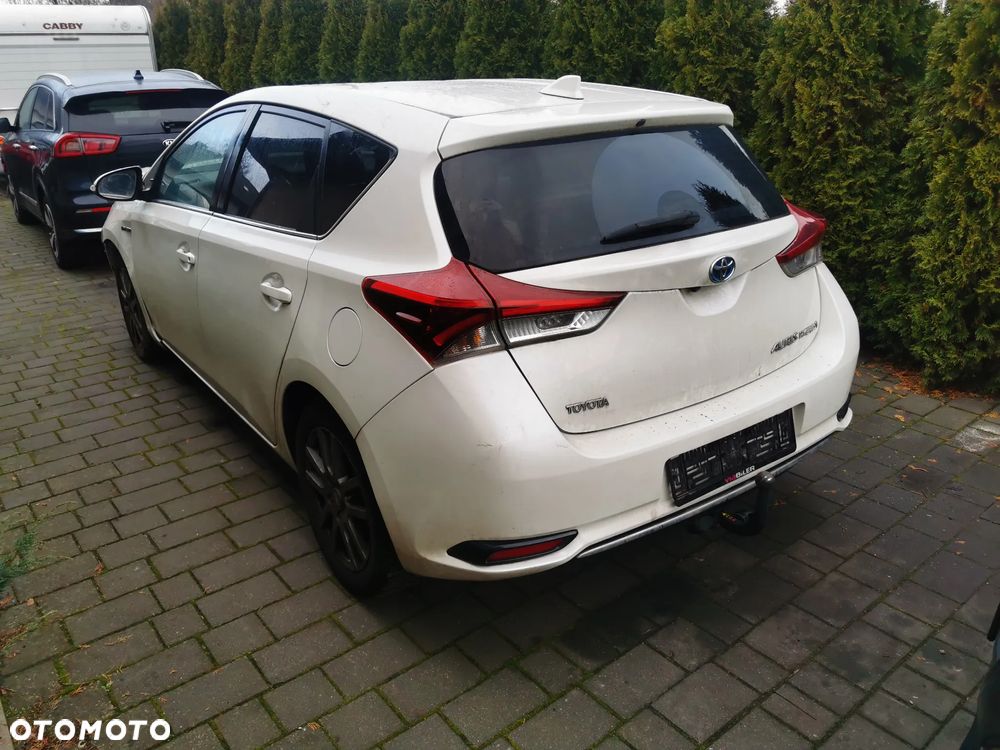 Toyota Auris Hybrid 135 Dynamic - 8