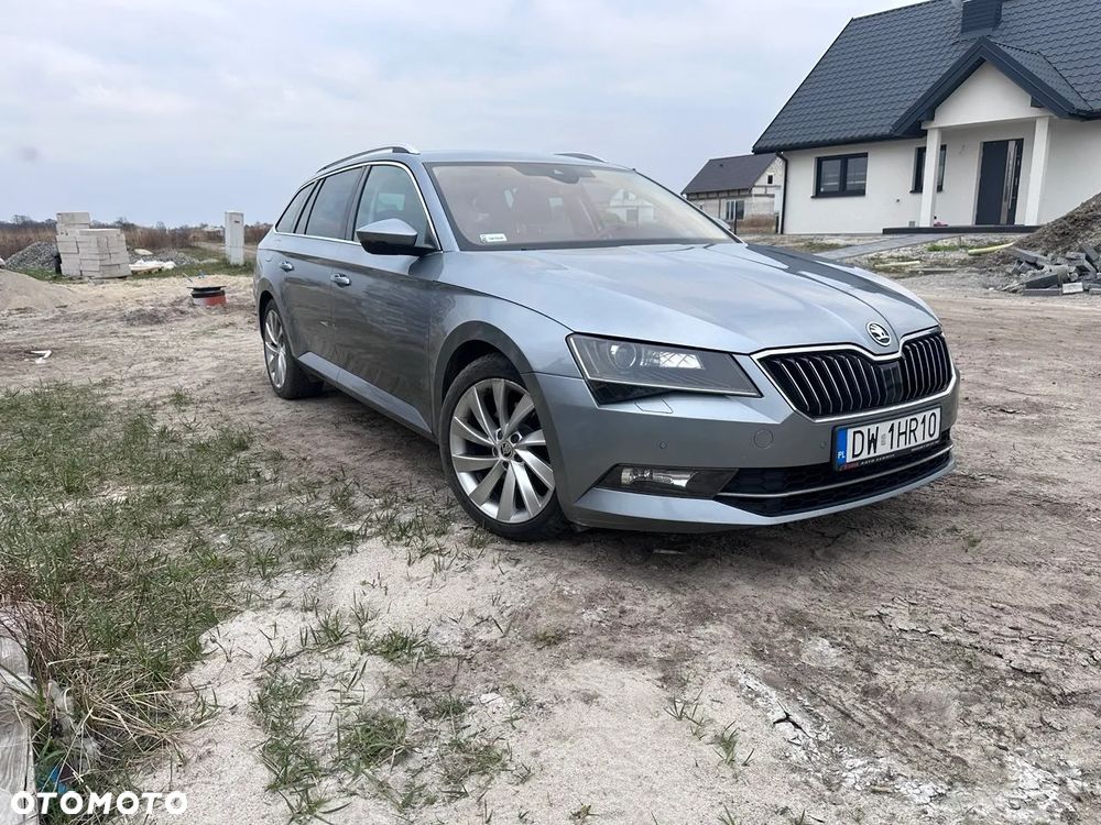 Skoda Superb 2.0 TDI 4x4 Style DSG - 6