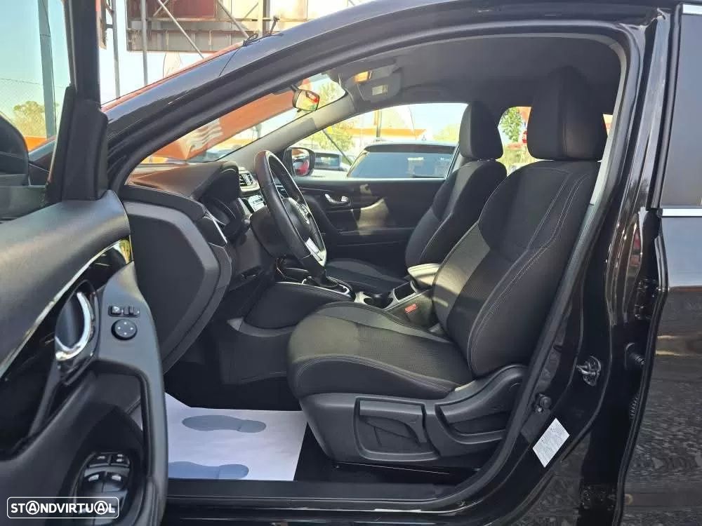 Nissan Qashqai 1.3 DIG-T N-Connecta Xtronic - 21