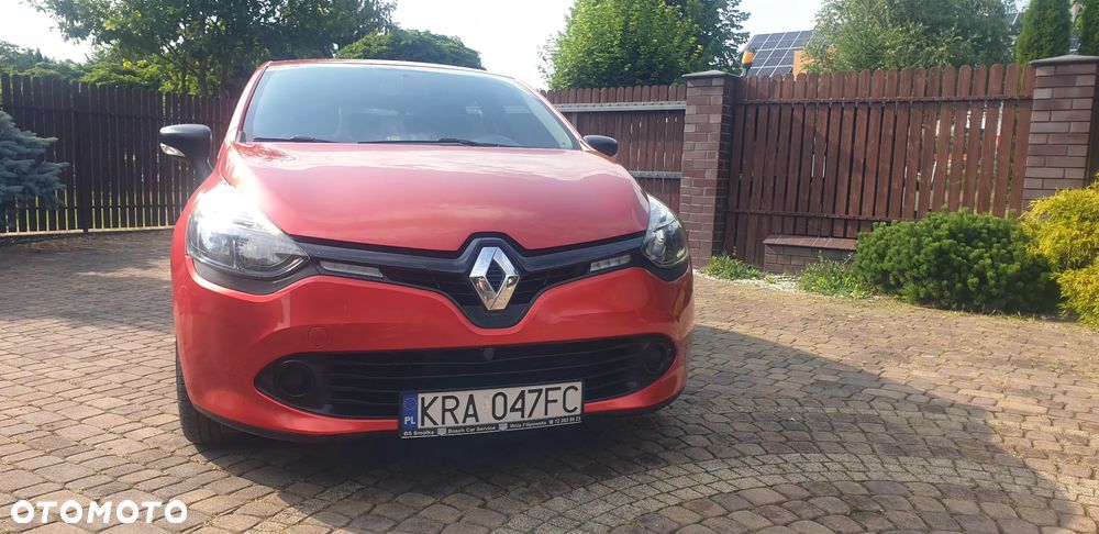 Renault Clio 1.2 16V 75 Business - 12