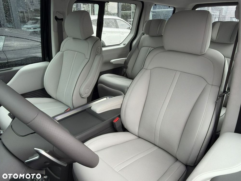 Hyundai Staria - 18