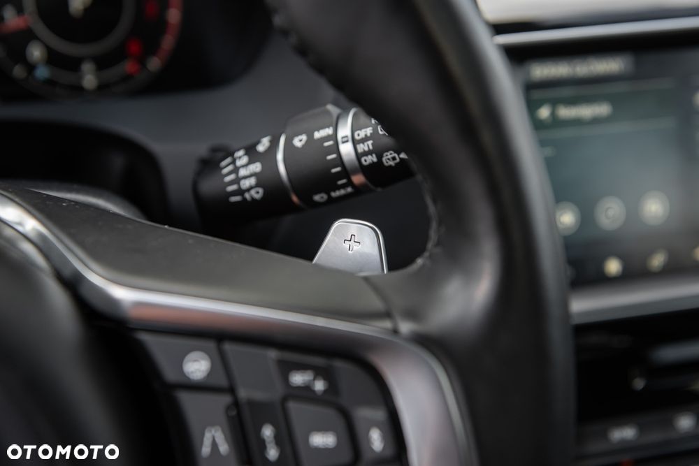 Jaguar F-Pace P250 AWD R-Dynamic S - 20