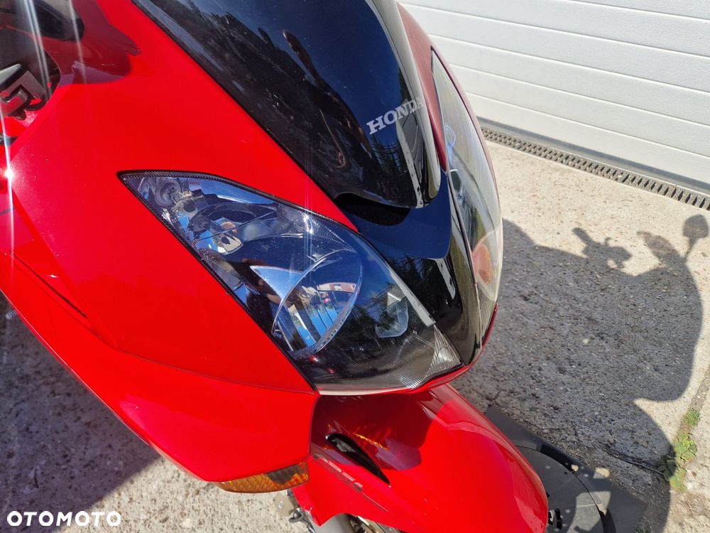 Honda VFR - 6