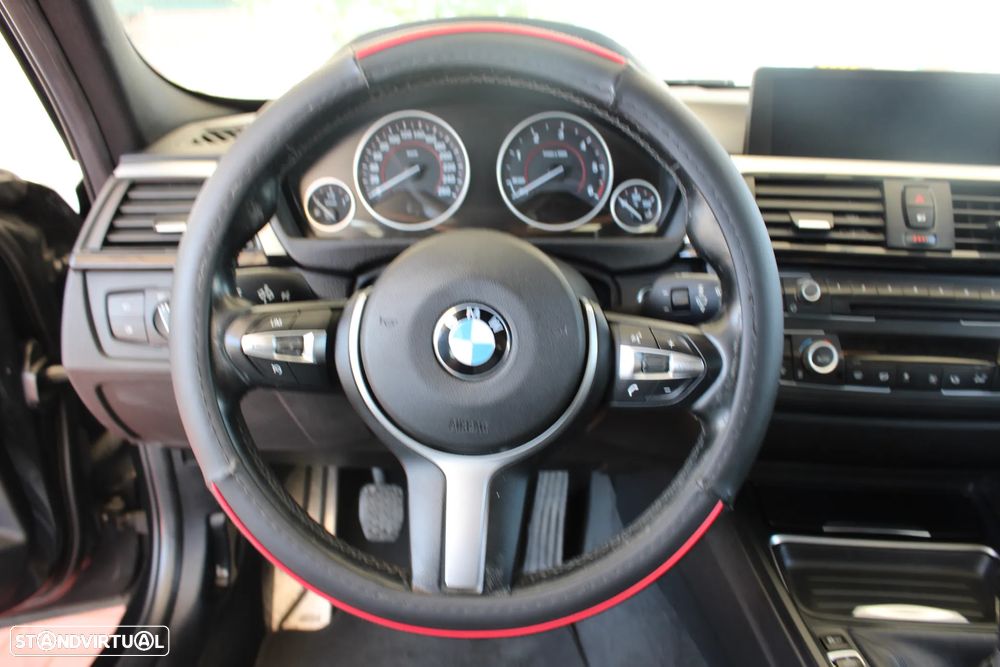 BMW 318 d Pack M - 14