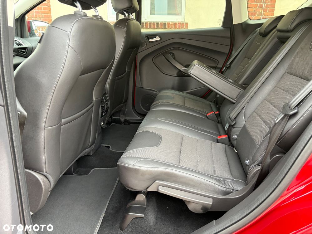 Ford Kuga 2.0 TDCi 4x4 ST-Line - 29