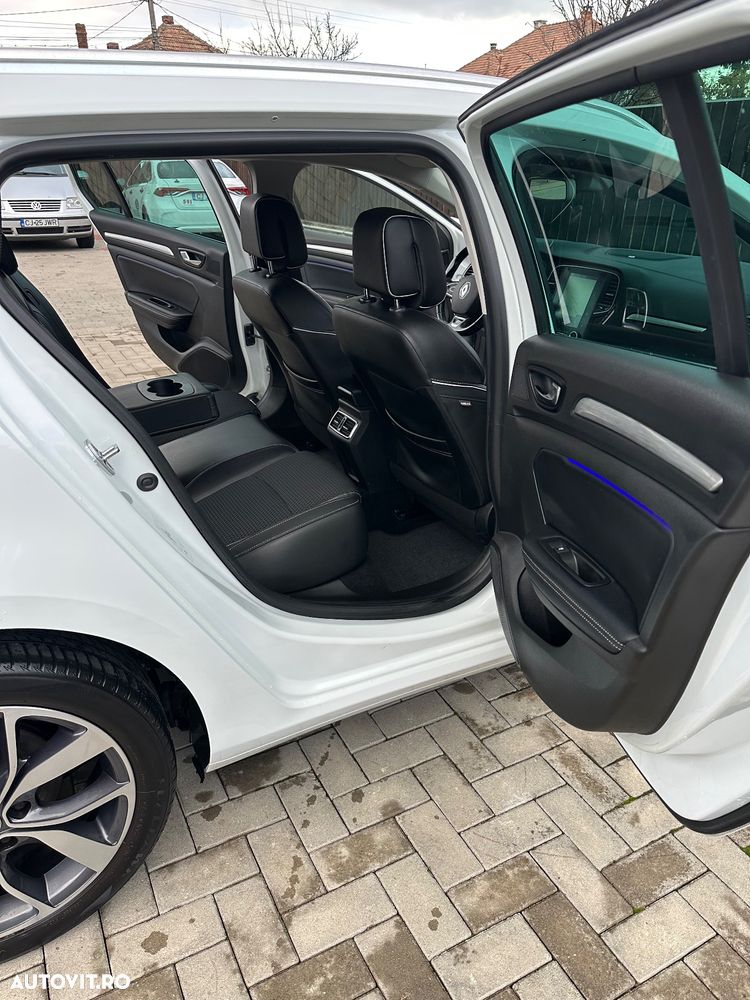 Renault Megane ENERGY dCi 130 BOSE EDITION - 17
