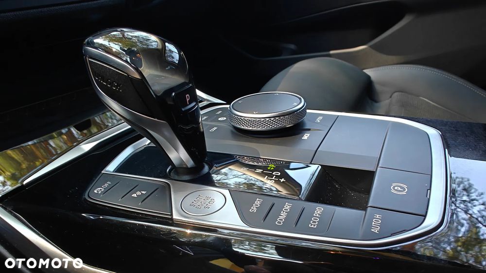 BMW Seria 3 320d Sport Line - 19