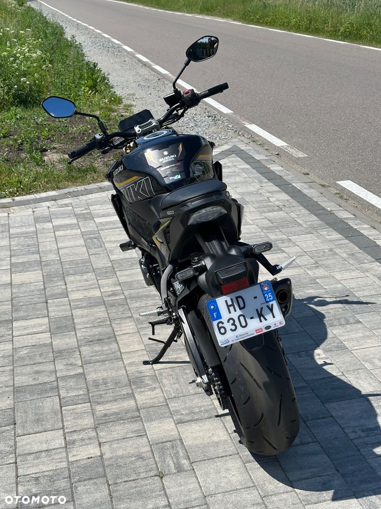 Suzuki GSX 1000 - 4