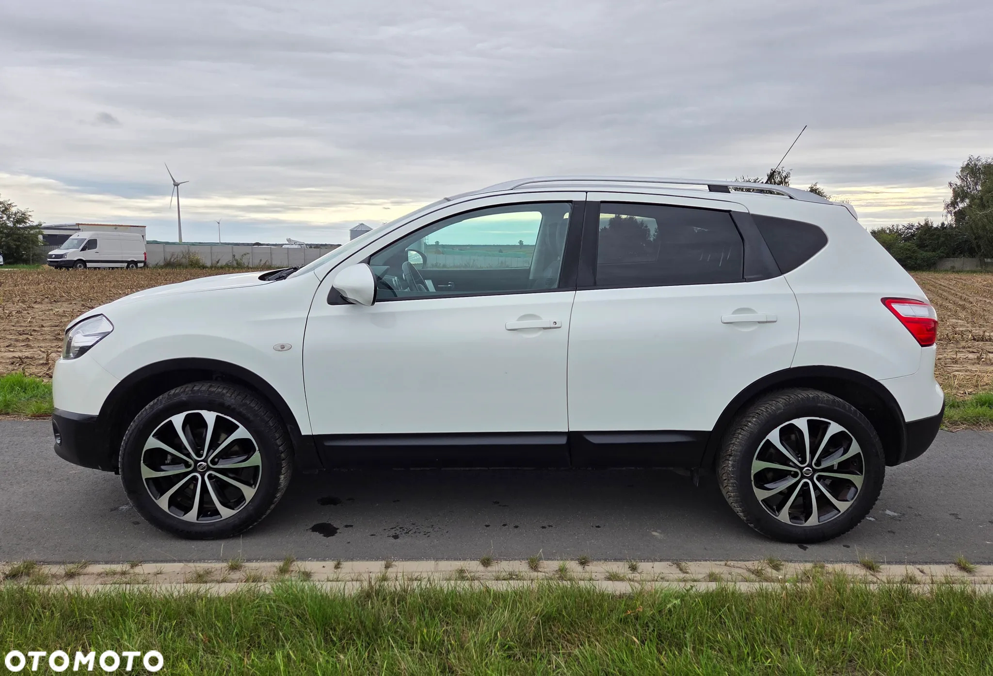 Nissan Qashqai 1.5 dCi Tekna - 4