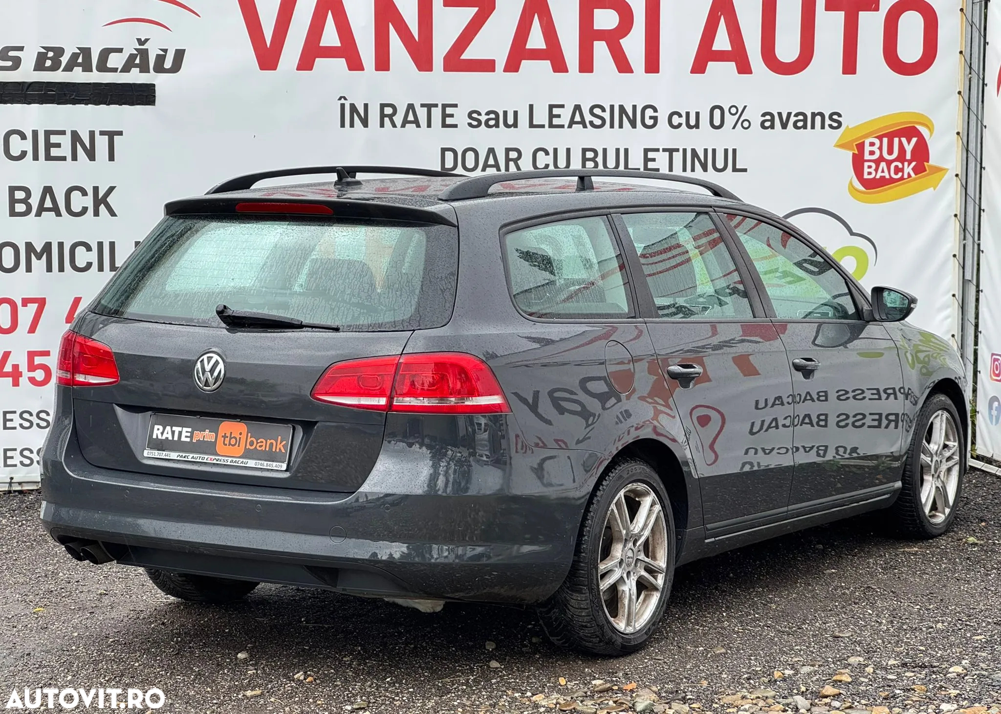 Volkswagen Passat Variant 2.0 TDI BlueMotion Technology DSG Trendline - 3