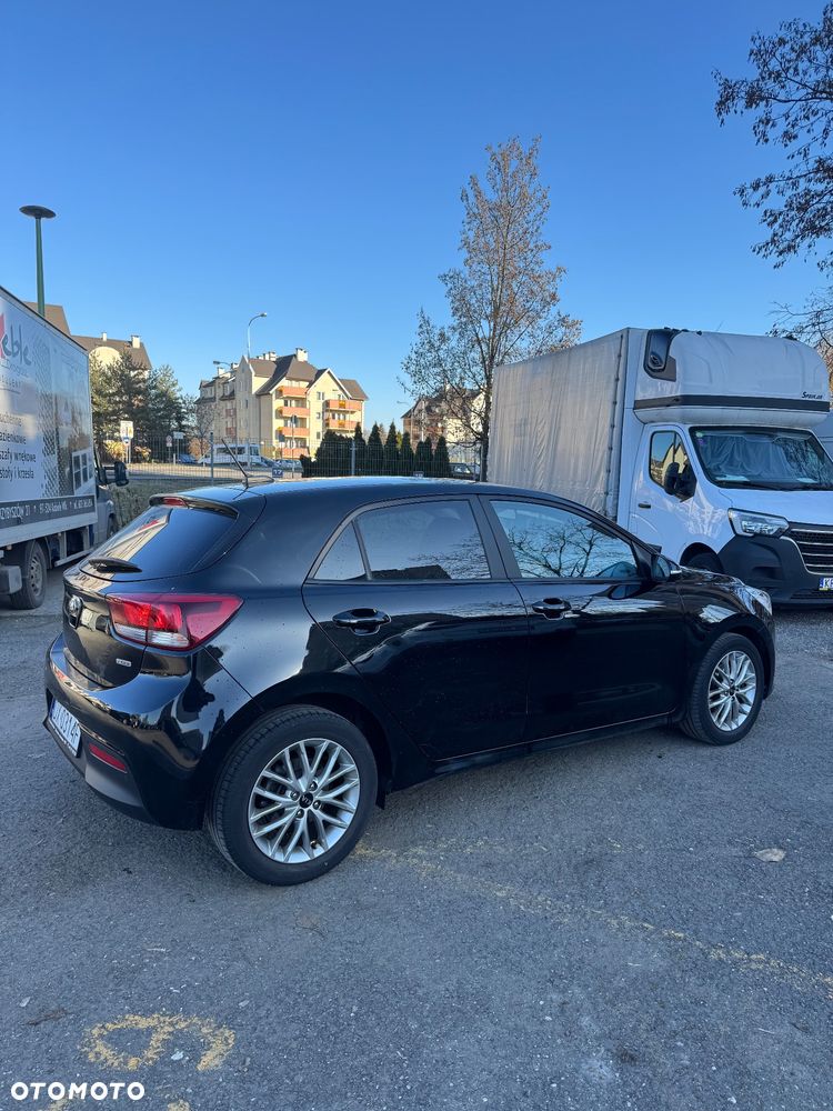 Kia Rio 1.0 T-GDI 100 Dream-Team Edition - 9