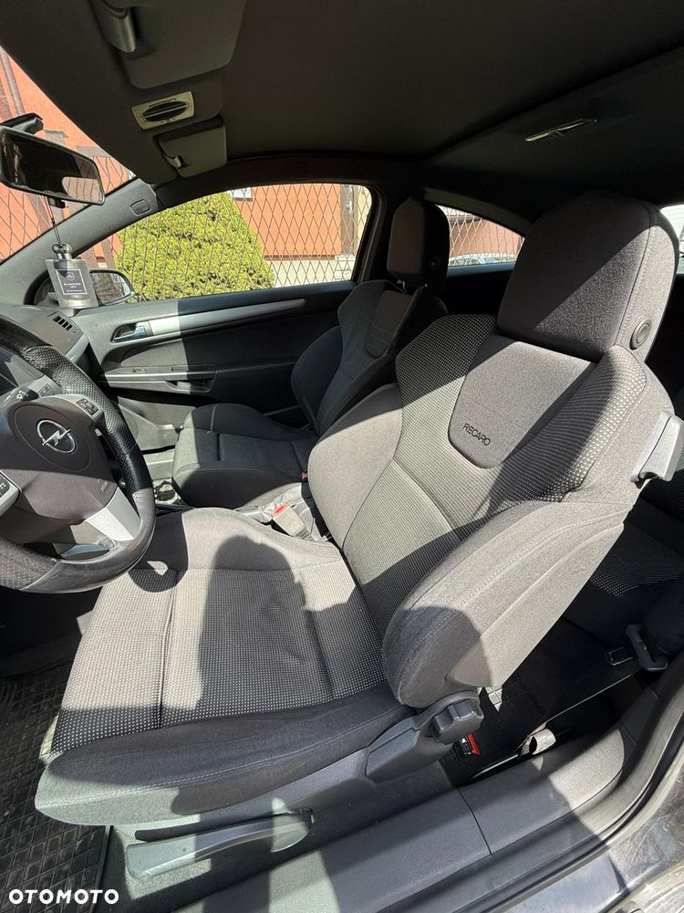 Opel Astra 1.6 Sport - 12