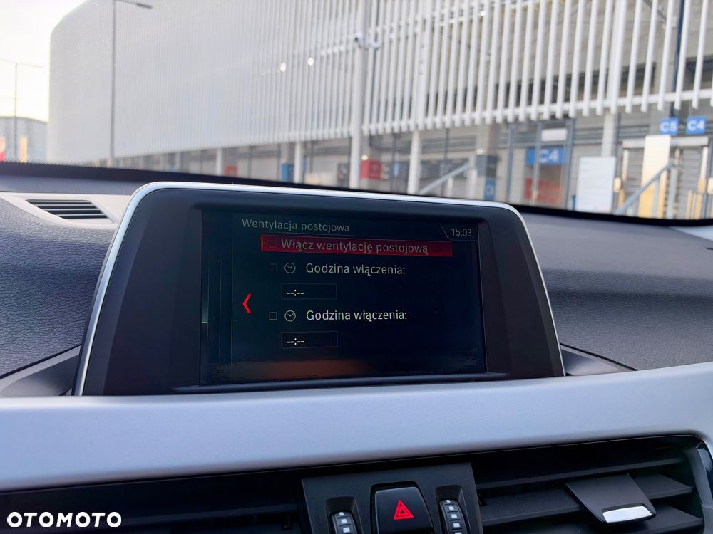 BMW X1 sDrive18i - 31