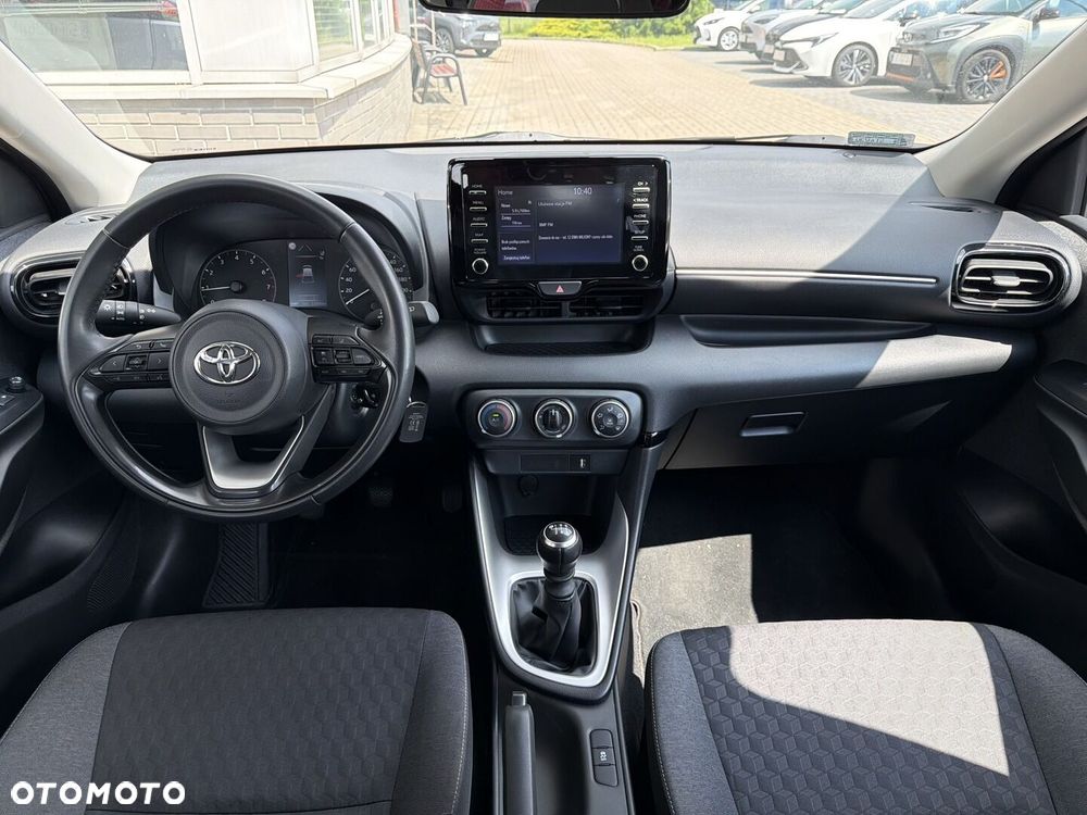 Toyota Yaris - 8