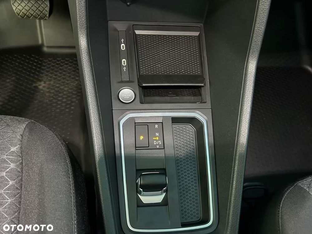 Ford Transit Connect PHEV 150KM Limited - 14