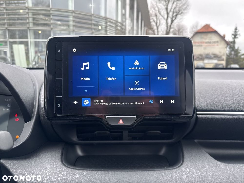 Toyota Yaris Hybrid 1.5 Style - 23