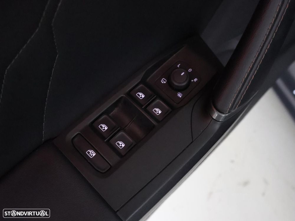 Cupra Leon ST 1.5 eTSI DSG - 12