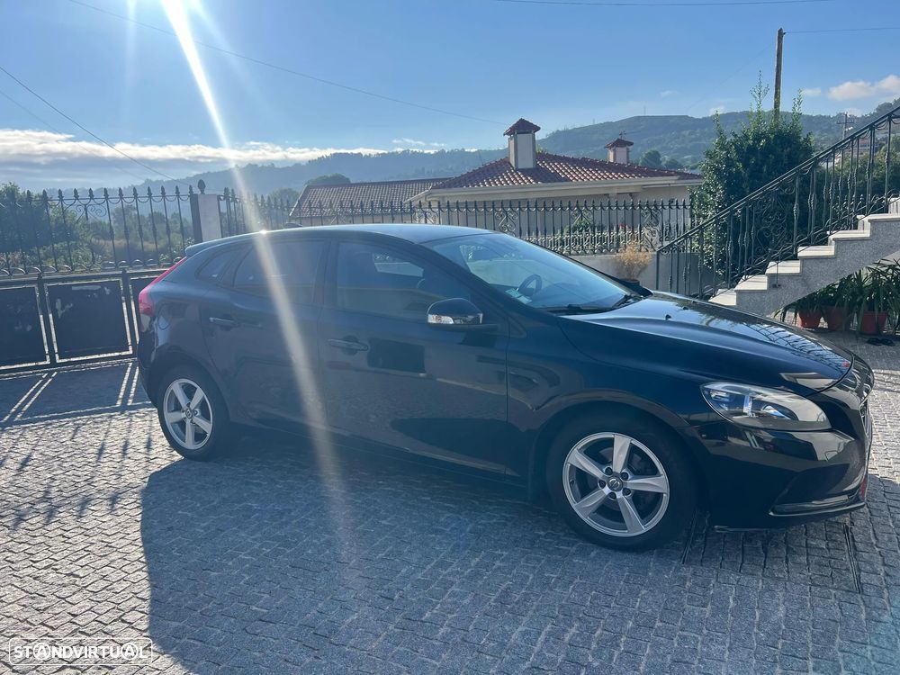 Volvo V40 - 2