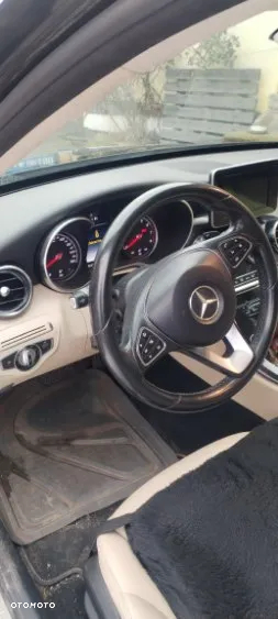 Mercedes-Benz Klasa C 300 7G-TRONIC - 16