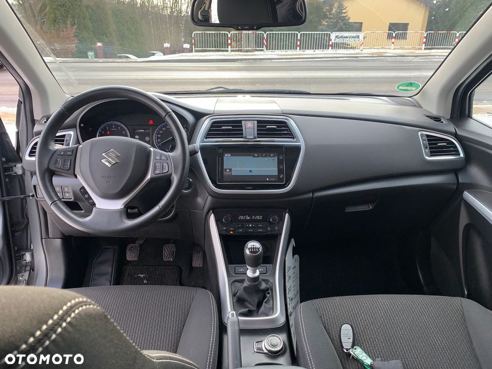 Suzuki SX4 S-Cross 1.4 SHVS Premium 4WD - 10