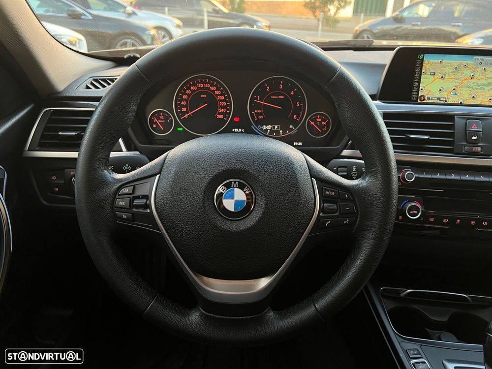 BMW 318 d Line Sport Auto - 17