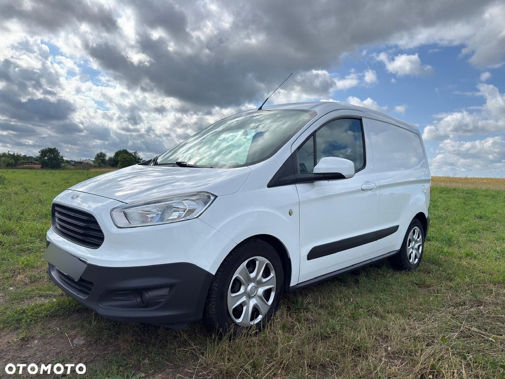 Ford Transit Courier - 1